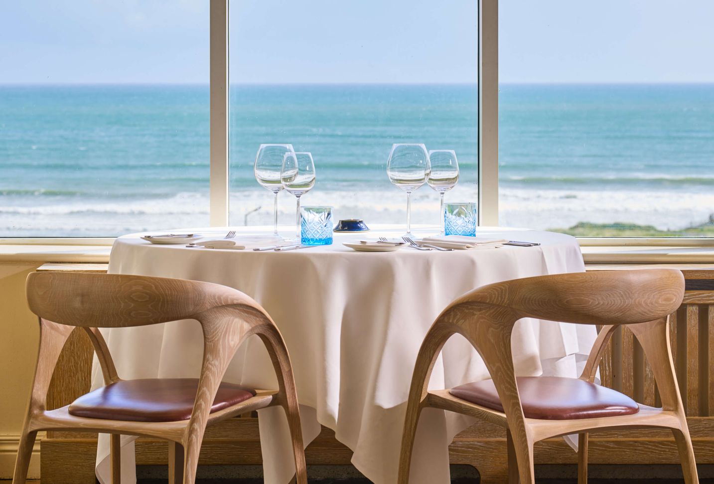 Inchydoney Restaurant Table View 4500px